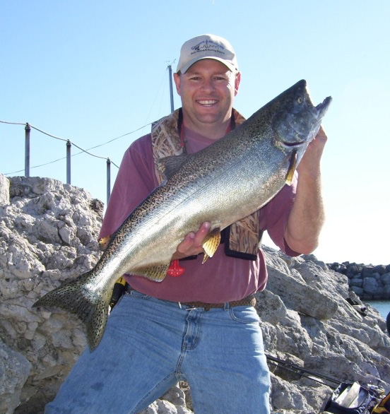 Legend Outdoors guided trips to Lake Michigan Harbors photo 1 - King fish