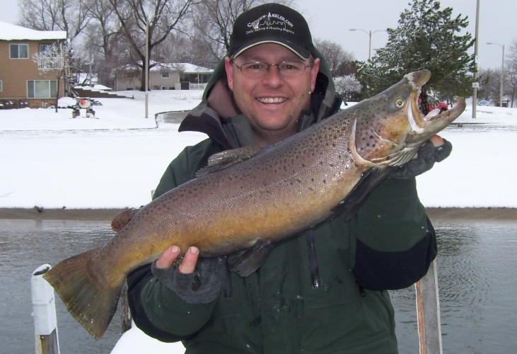 Legend Outdoors guided trips to Lake Michigan Harbors banner - King fish